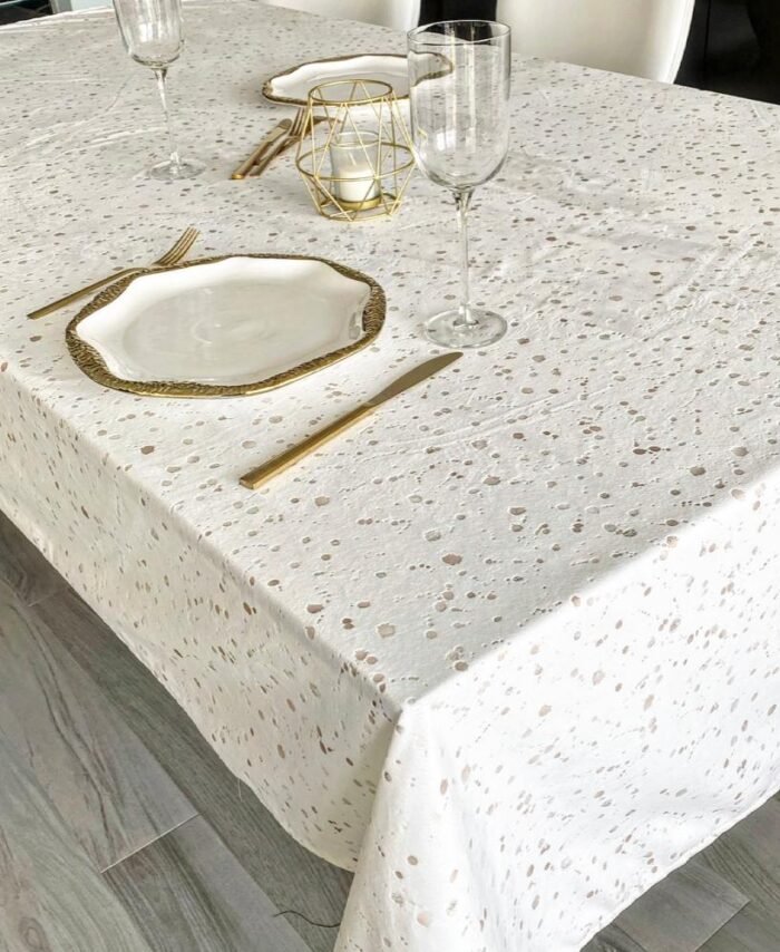 Menton Velvet Table Cloth