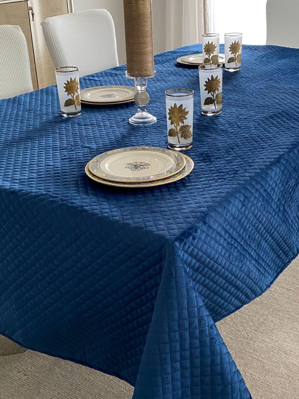 Quilted Velvet Table Cloth - Image 3