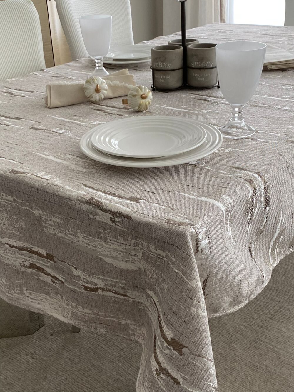 Chateau Table Cloth - Image 6