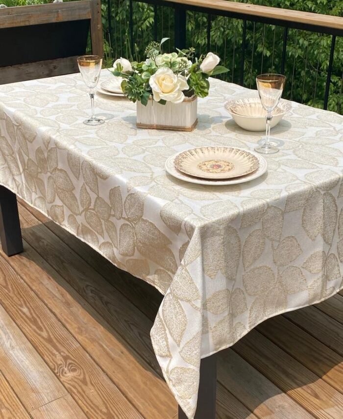 Firenza White Gold Table Cloth